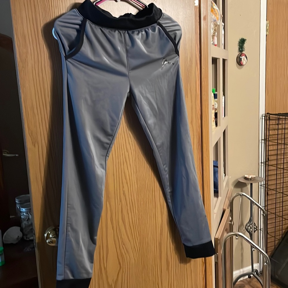 Jordan joggers size L